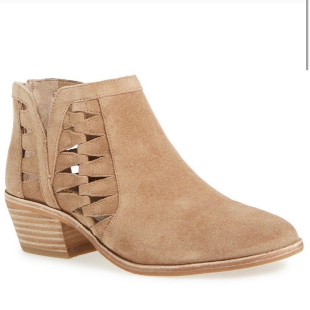 Vince Camuto Peera Bootie NWT